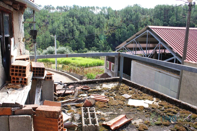 Moradia T3 para Venda em Cardosa Foto 31