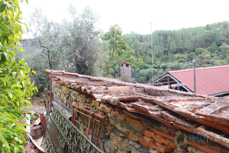 Moradia T3 para Venda em Cardosa Foto 32