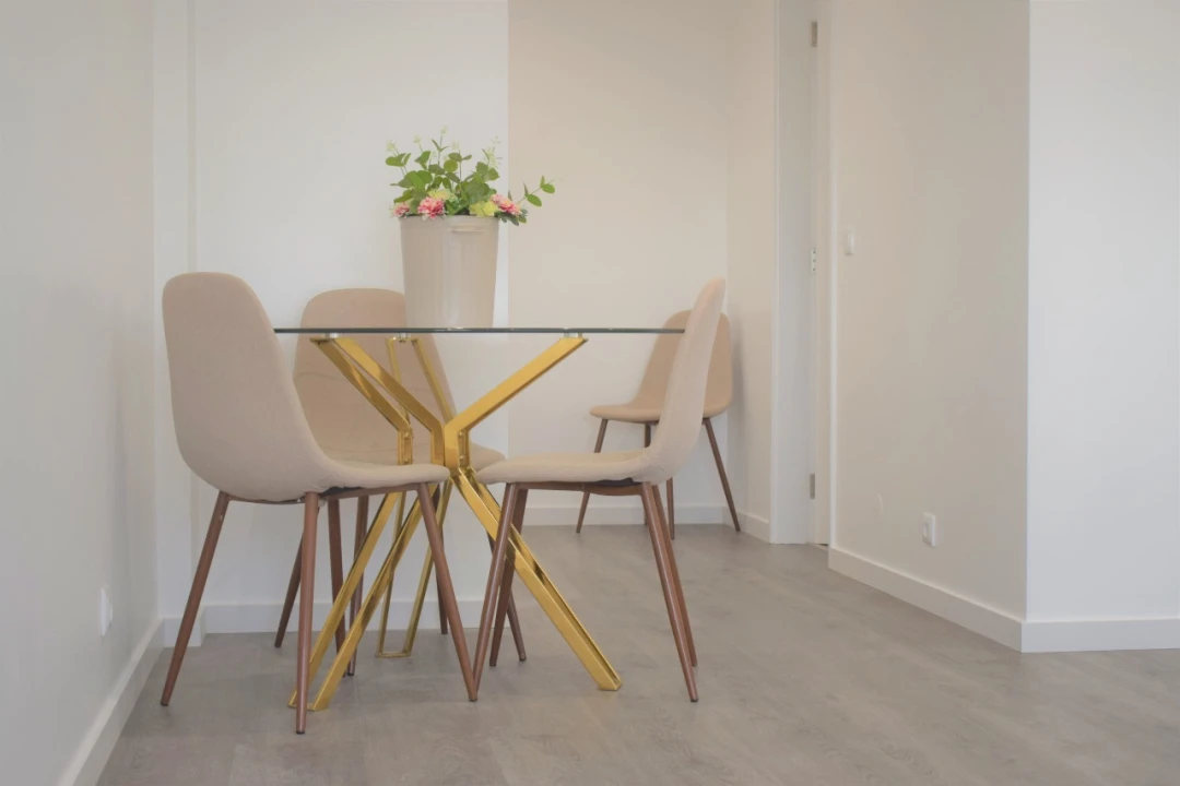 Apartamento T1 para Arrendamento em Santo António dos Cavaleiros Foto 2