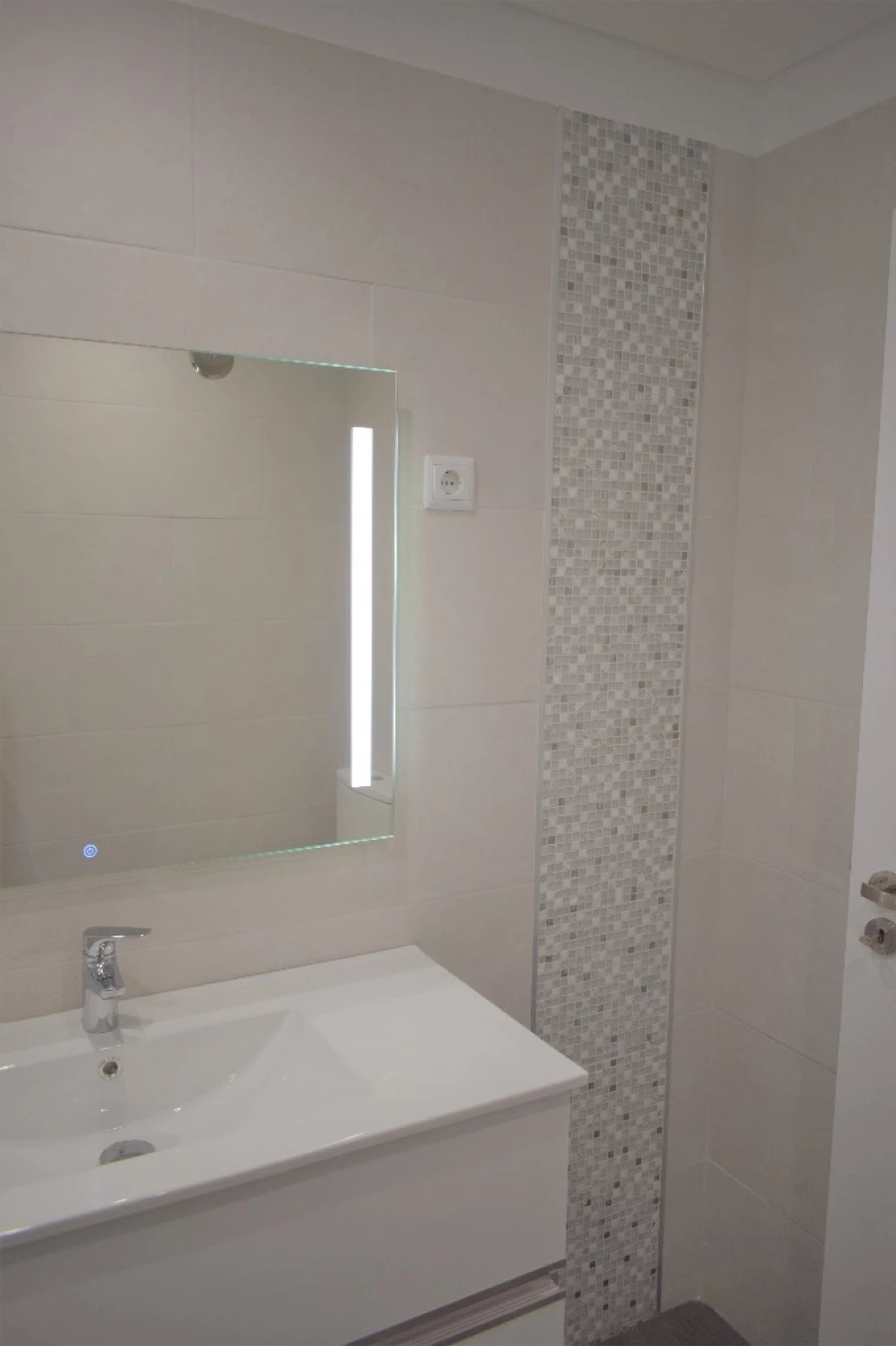 Apartamento T1 para Arrendamento em Santo António dos Cavaleiros Foto 23