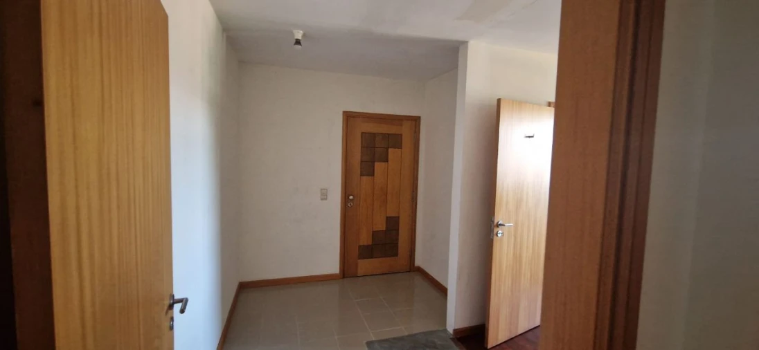 Apartamento T3 para Venda em Ponte de Lima Foto 17