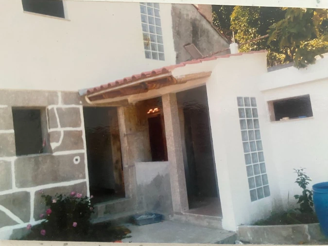 Moradia T3 para Venda em Cambres Foto 2