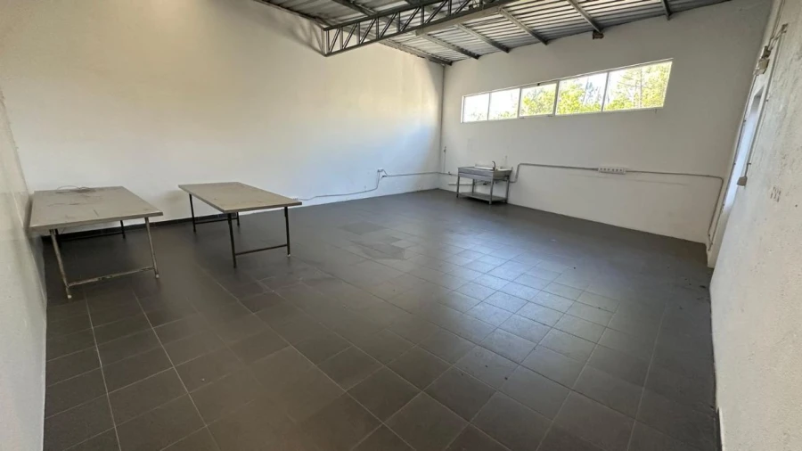 Negócio para Arrendamento em Tirado Foto 14