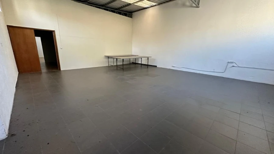 Negócio para Arrendamento em Tirado Foto 11