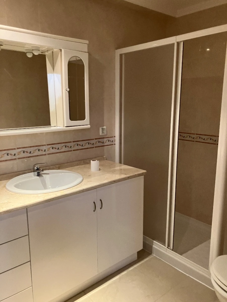 Moradia T3 para Arrendamento em Casal do Bispo Foto 5