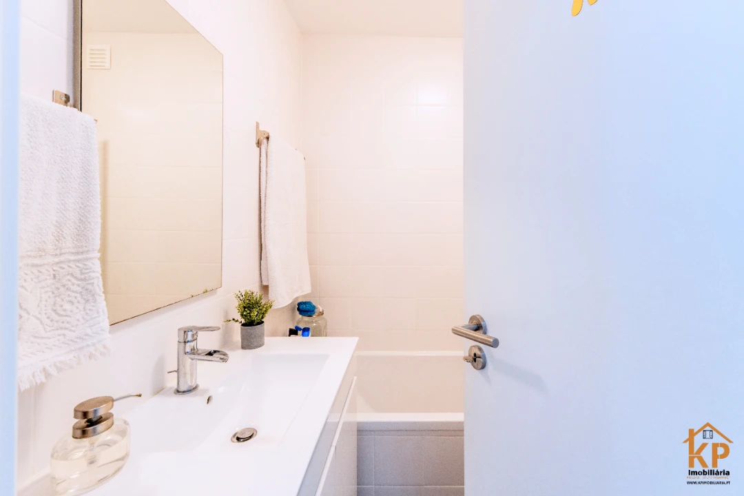 Apartamento T2 para Venda em Torres Vedras Foto 37