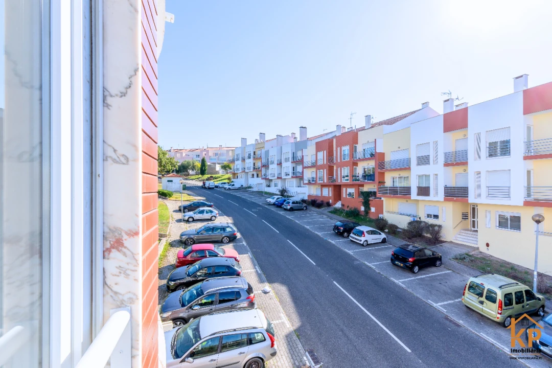 Apartamento T2 para Venda em Torres Vedras Foto 35
