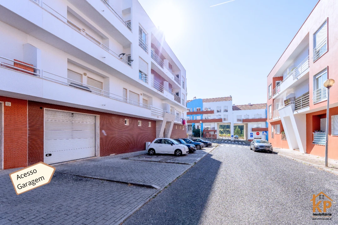 Apartamento T2 para Venda em Torres Vedras Foto 51