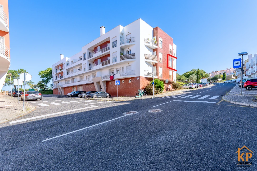 Apartamento T2 para Venda em Torres Vedras Foto 54