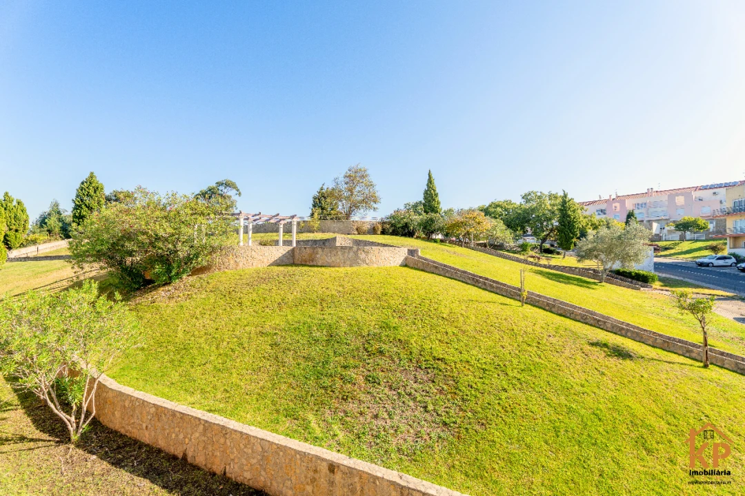 Apartamento T2 para Venda em Torres Vedras Foto 57