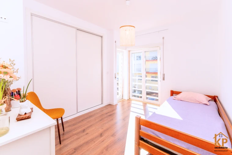 Apartamento T2 para Venda em Torres Vedras Foto 32