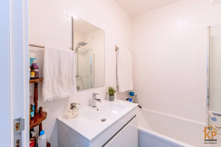 Apartamento T2 para Venda em Torres Vedras Foto 39