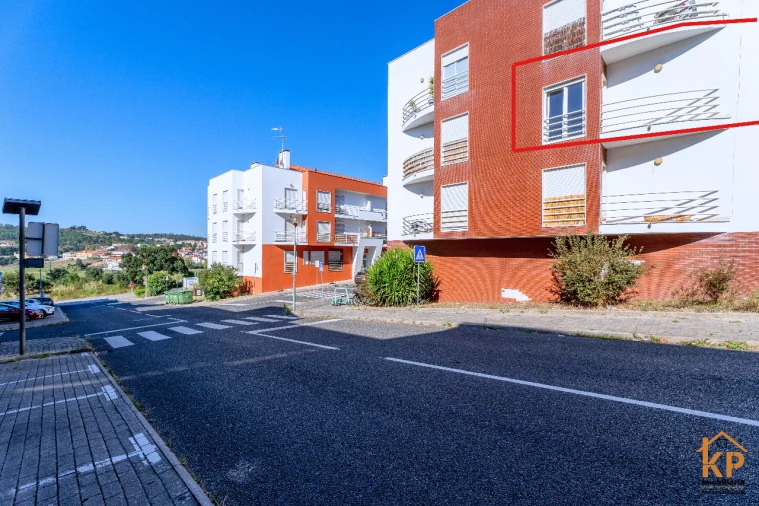 Apartamento T2 para Venda em Torres Vedras Foto 56