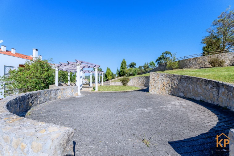 Apartamento T2 para Venda em Torres Vedras Foto 58