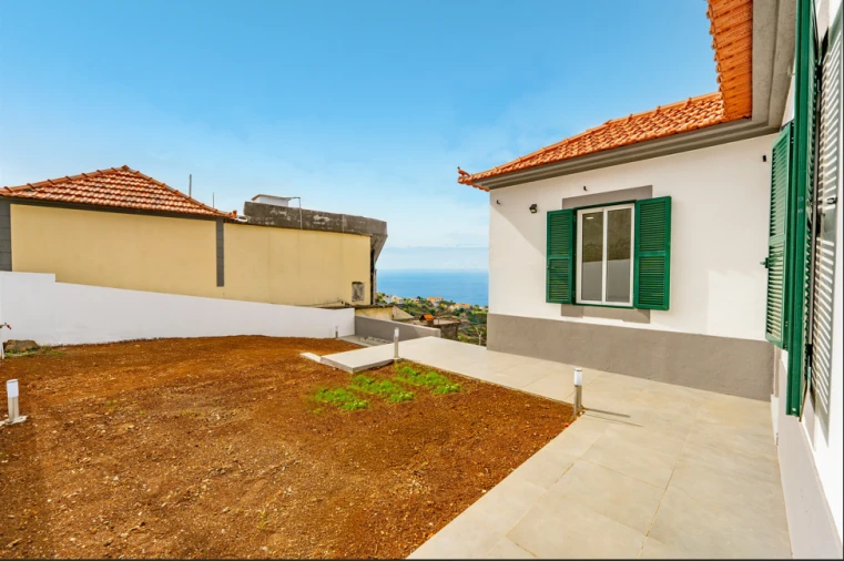 Moradia T3 para Venda em Calheta Foto 6