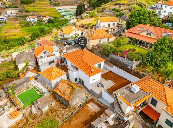 Moradia T3 para Venda em Calheta Foto 29