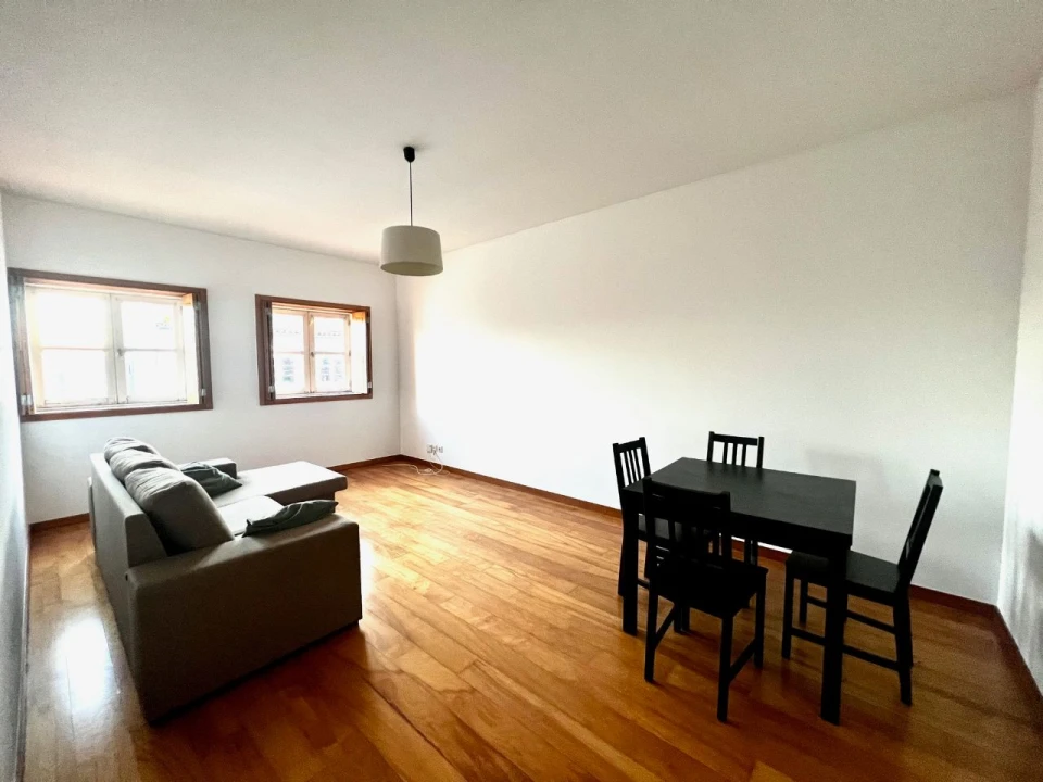 Apartamento T3 para Arrendamento em Braga Foto 9