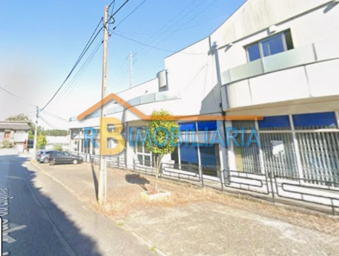 Loja para Venda em Santa Maria de Lamas Foto 2