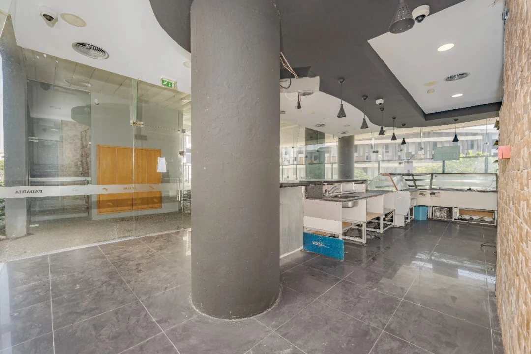 Loja para Venda em Funchal Foto 16