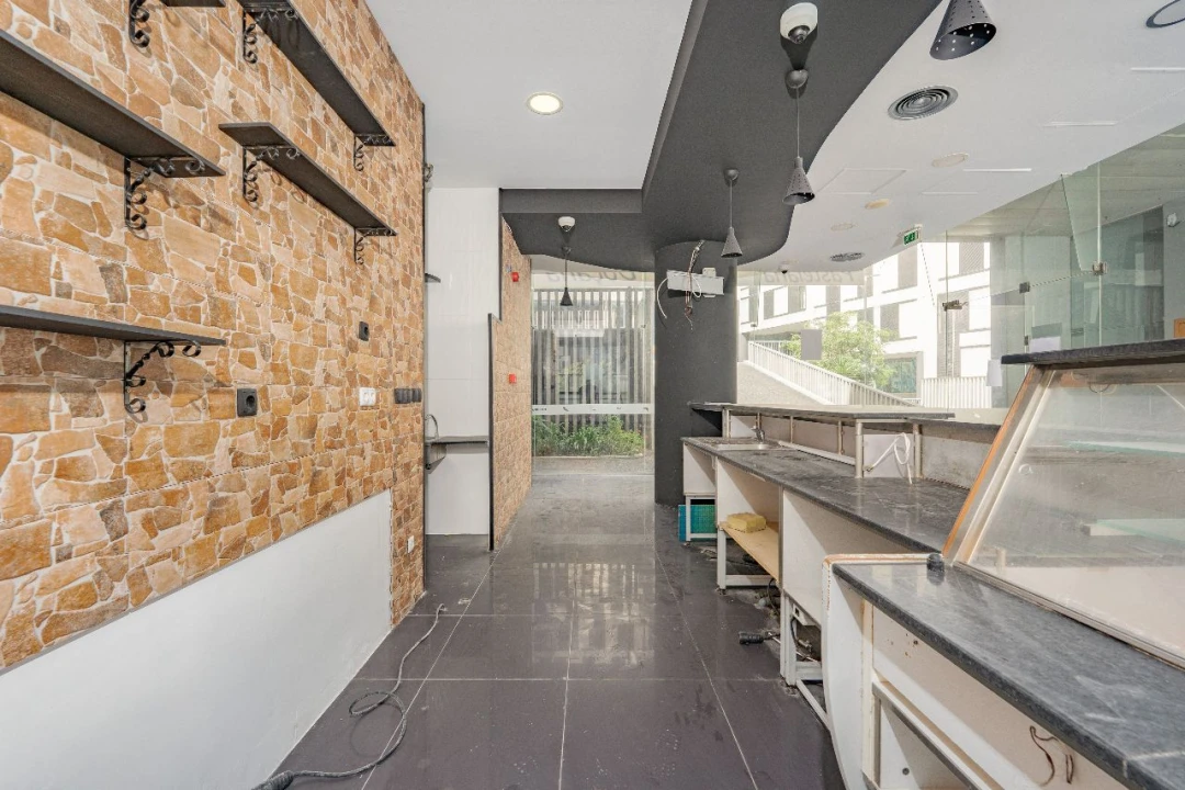 Loja para Venda em Funchal Foto 21