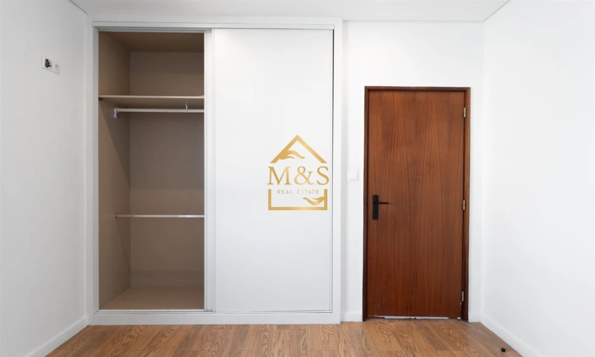 Moradia T3 para Venda em Mindelo Foto 6