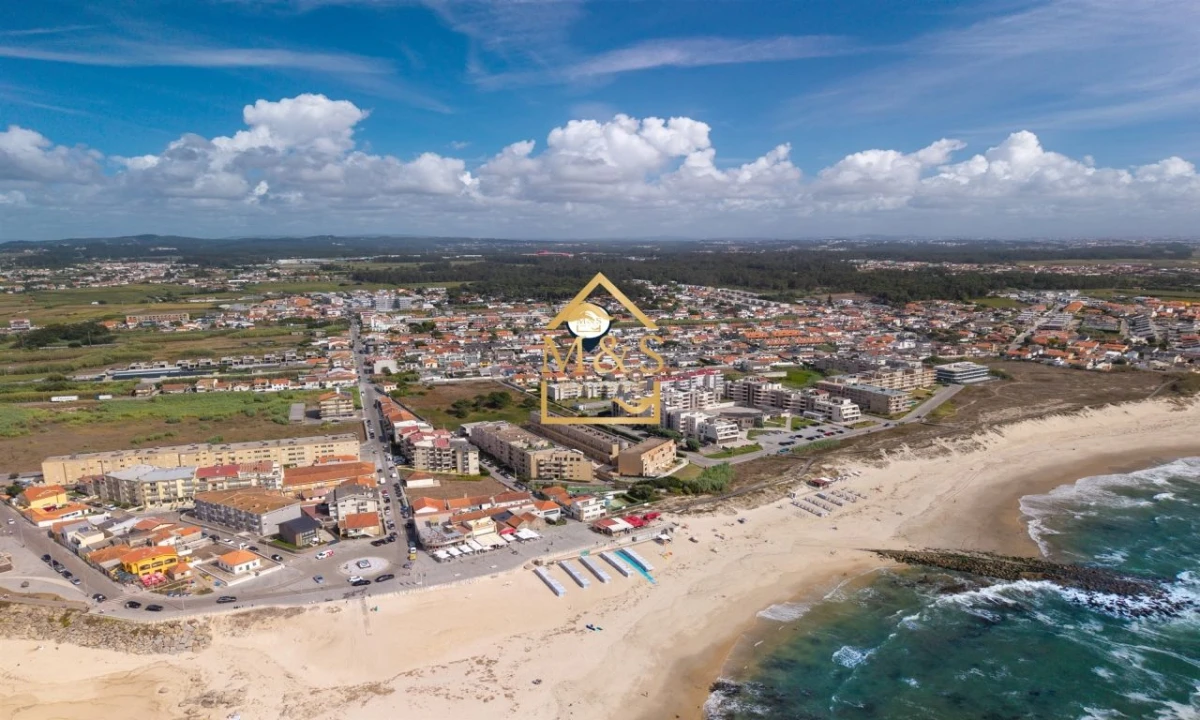 Moradia T3 para Venda em Mindelo Foto 16