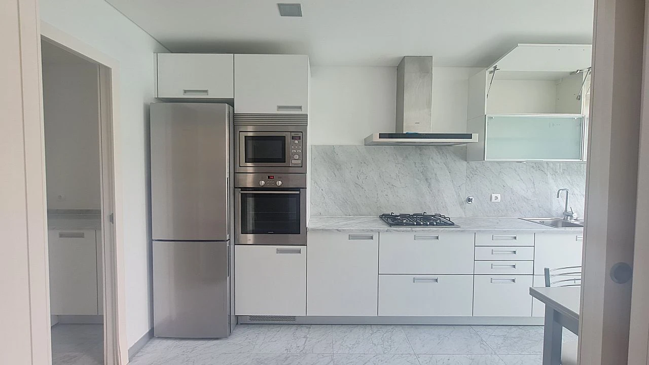 Apartamento T1 para Arrendamento em Funchal Foto 5