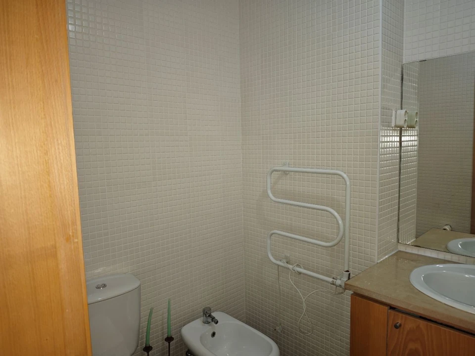 Apartamento T3 para Arrendamento em Porto Foto 17