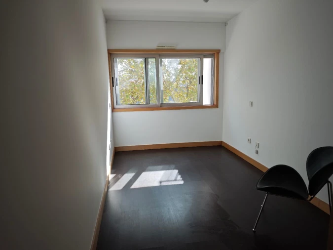 Apartamento T3 para Arrendamento em Porto Foto 14