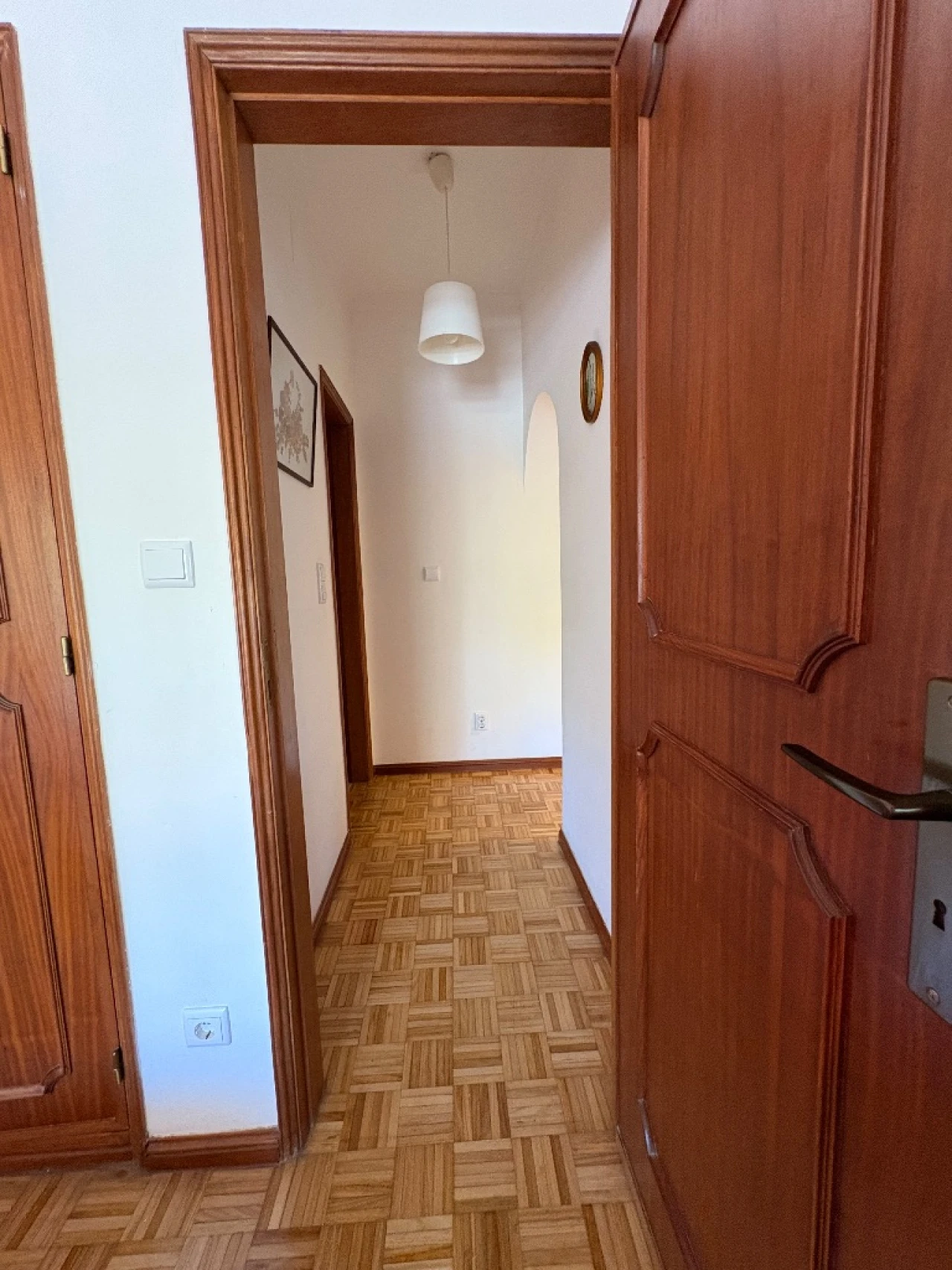Apartamento T1 para Arrendamento em Parede Foto 4