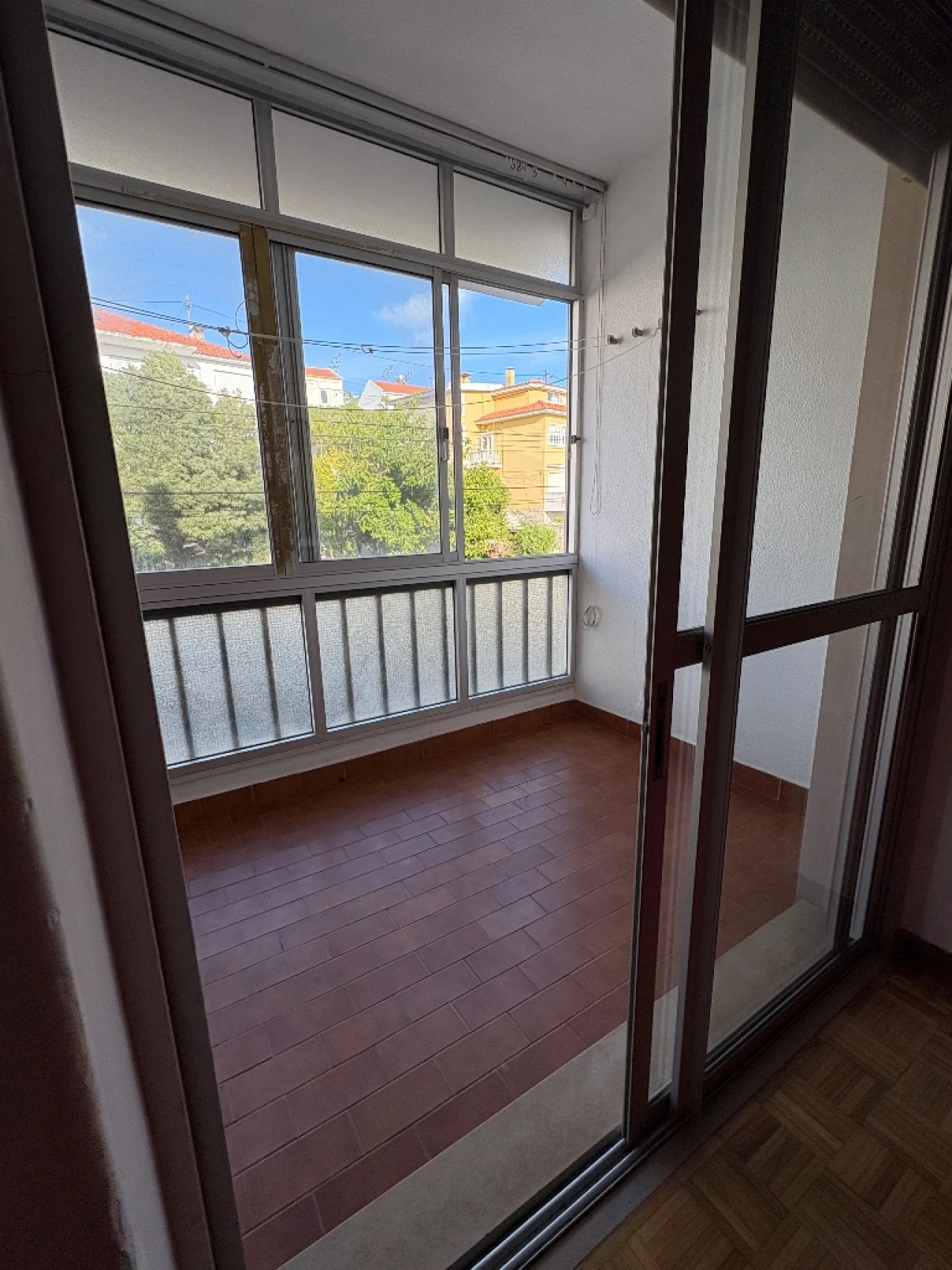 Apartamento T1 para Arrendamento em Parede Foto 14