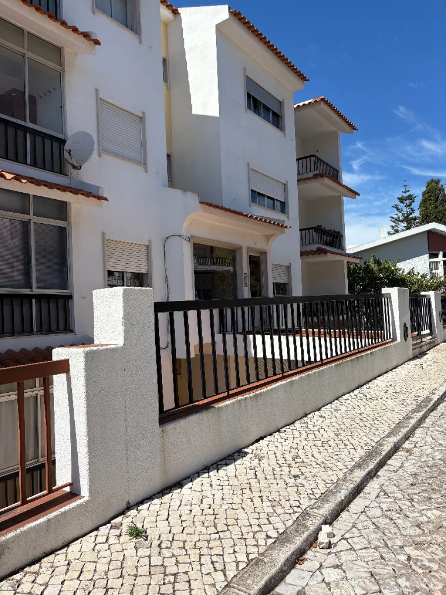 Apartamento T1 para Arrendamento em Parede Foto 13