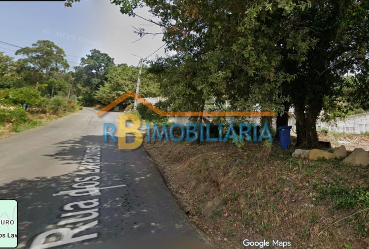 Terreno para Venda em Rua dos Lavadouros Foto 2