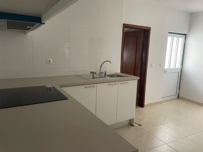 Moradia T2 para Venda em Vila Nova de Anços Foto 5