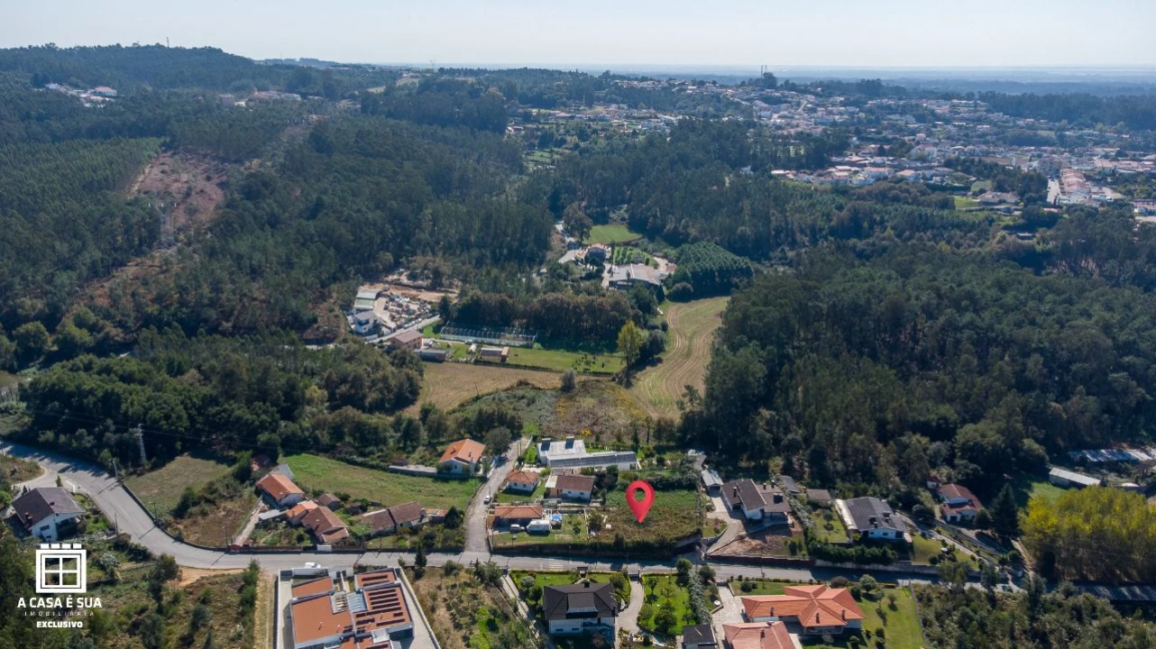 Terreno P/ Prédio para Venda em Arrifana Foto 13