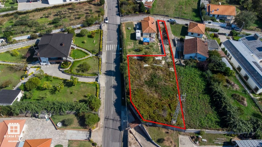 Terreno P/ Prédio para Venda em Arrifana Foto 1