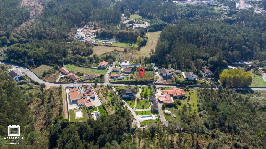 Terreno P/ Prédio para Venda em Arrifana Foto 18