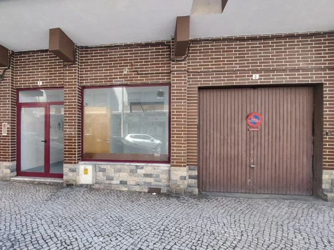 Loja para Arrendamento em Pombal Foto 4
