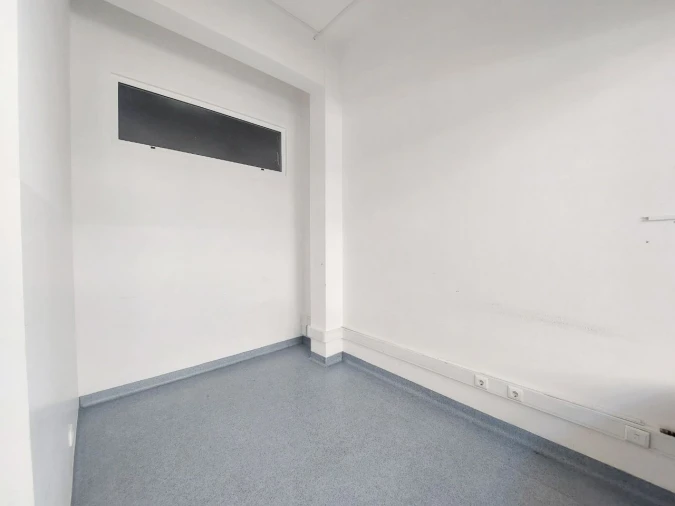 Loja para Arrendamento em Pombal Foto 7