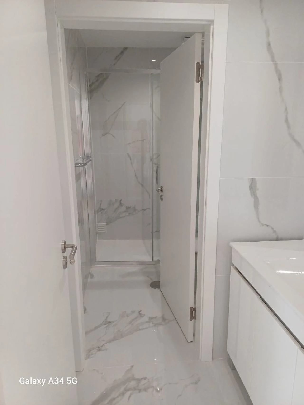 Apartamento T1 para Arrendamento em Pombal Foto 2