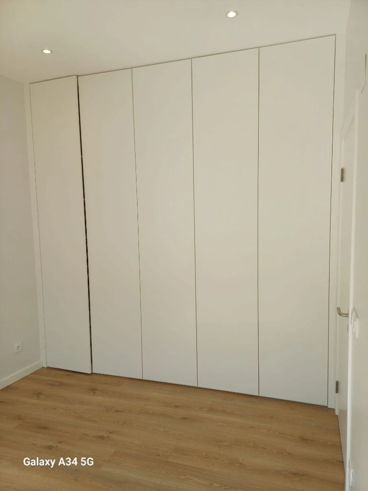 Apartamento T1 para Arrendamento em Pombal Foto 5