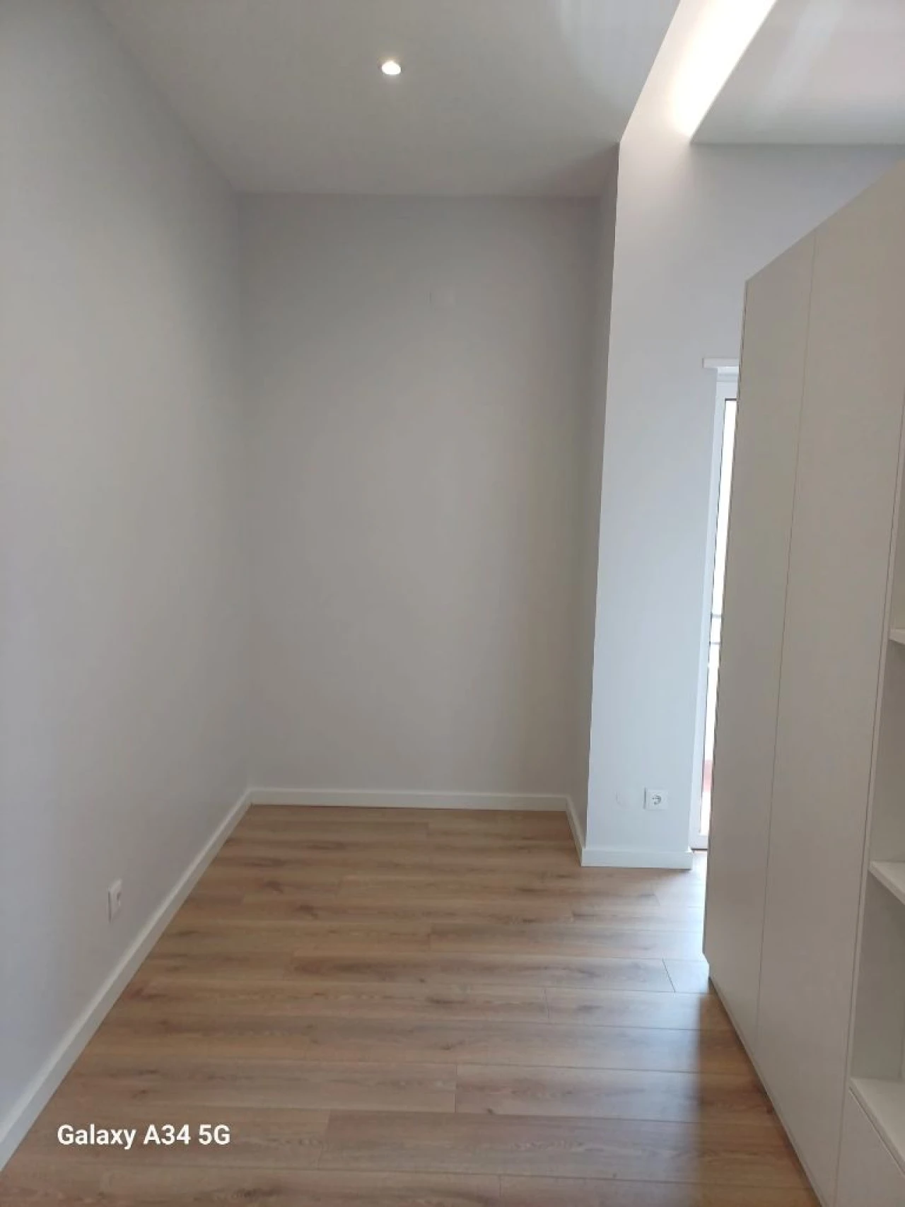 Apartamento T1 para Arrendamento em Pombal Foto 10