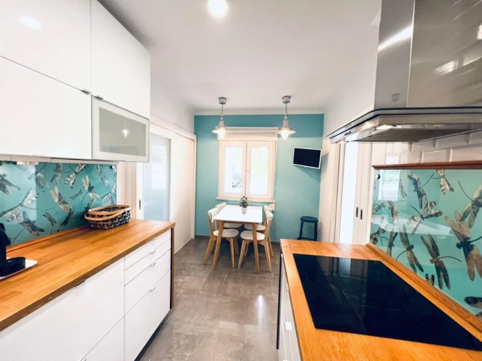 Quarto para Arrendamento em Santo António dos Cavaleiros Foto 5