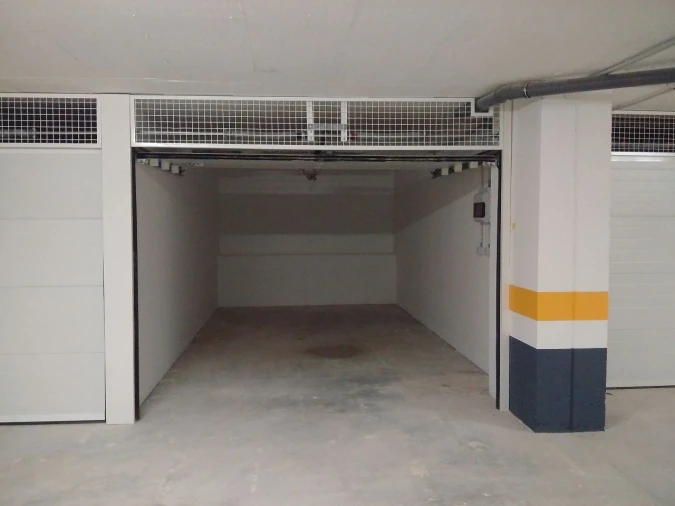 Apartamento T3 para Arrendamento em Montenegro Foto 24