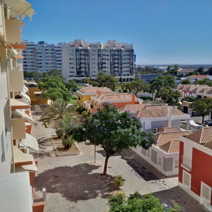 Apartamento T4 para Arrendamento em Faro Foto 1