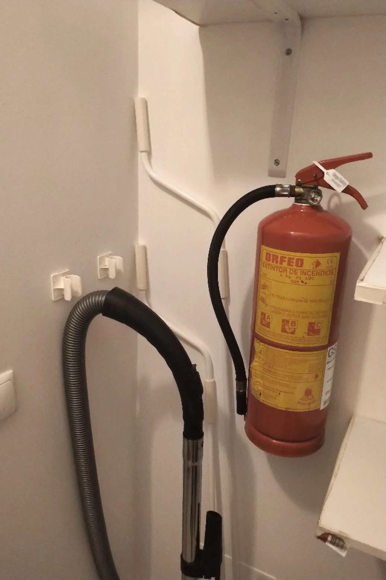 Apartamento T4 para Arrendamento em Faro Foto 19