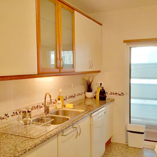 Apartamento T4 para Arrendamento em Faro Foto 11