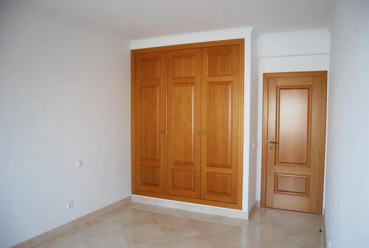 Apartamento T4 para Arrendamento em Faro Foto 32