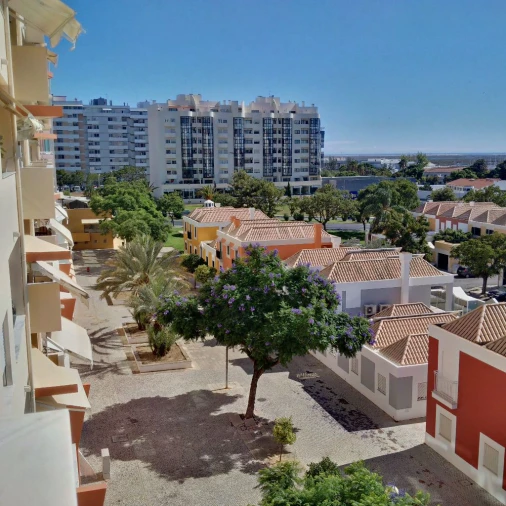 Apartamento T4 para Arrendamento em Faro Foto 1