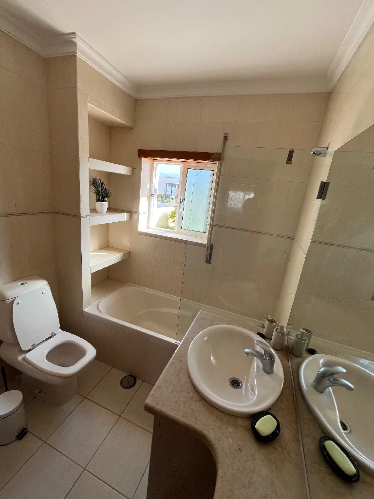 Apartamento T3 para Arrendamento em Salir do Porto Foto 11